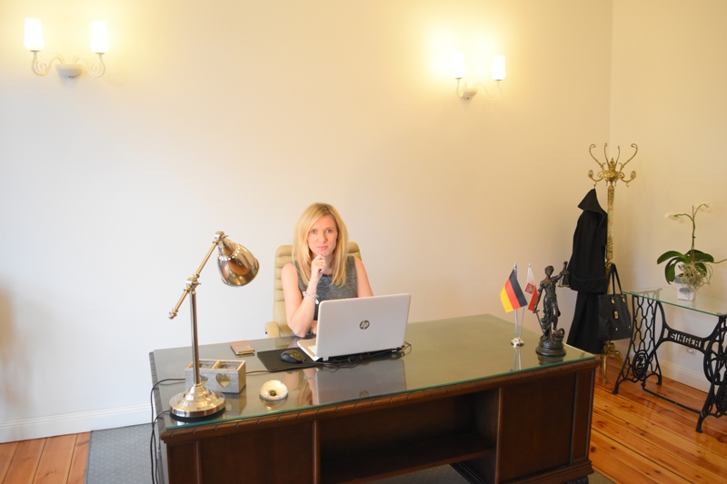 Die Anwaltskanzlei Monika Osińska-Majchrzak LL.M., mit dem Sitz in Stettin, ul. Pilsudskiego 20/4 bietet komplexe Rechtsdienstleistungen an Die Anwaltskanzlei Monika Osińska-Majchrzak LL.M., mit dem Sitz in Stettin, ul. Pilsudskiego 20/4 bietet komplexe Rechtsdienstleistungen an
